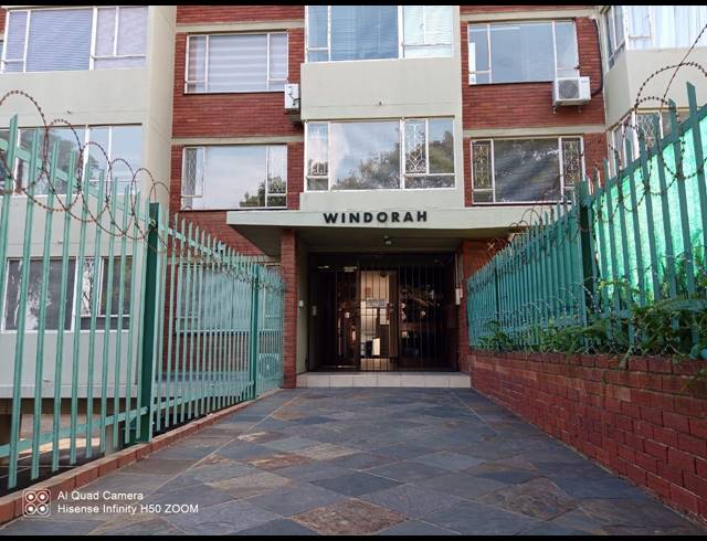 1.5 BEDROOM APARTMENT TO LET IN MORNINGSIDE